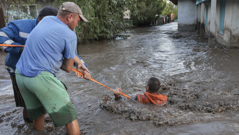 INUNDATII_GL_SLOBOZIA_CONACHI_05_INQUAM_Photos_George_Calin