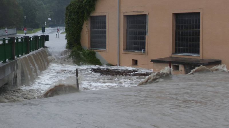 Katastrophales Hochwasser in Niederösterreich. In der Gegend um St. Pölten sind in 24 Stunden 300 Liter auf dem Quadratm