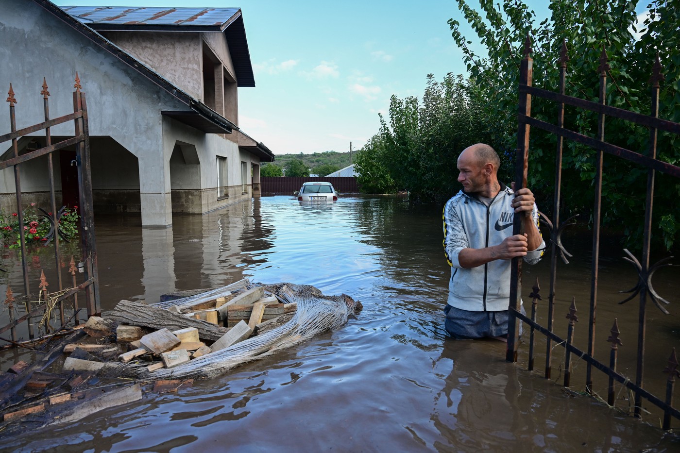 Nou bilanț ala inundațiilor din estul țării: sapte morți. Guvernul declară stare de alertă în Vaslui și Galați