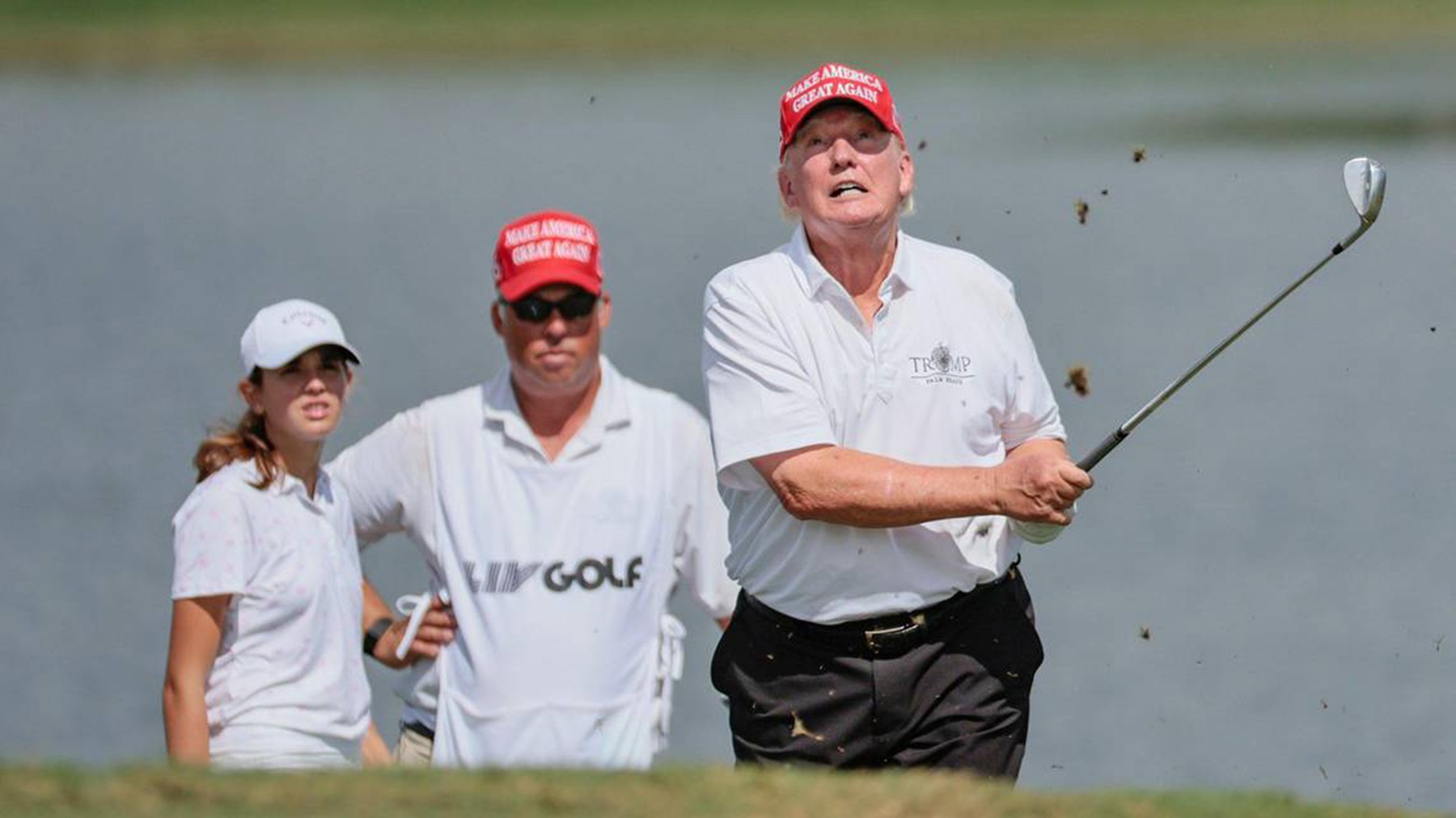 Donald Trump reacționează public după a doua tentativă de asasinat asupra sa. Ce a scris republicanul pe Truth Social