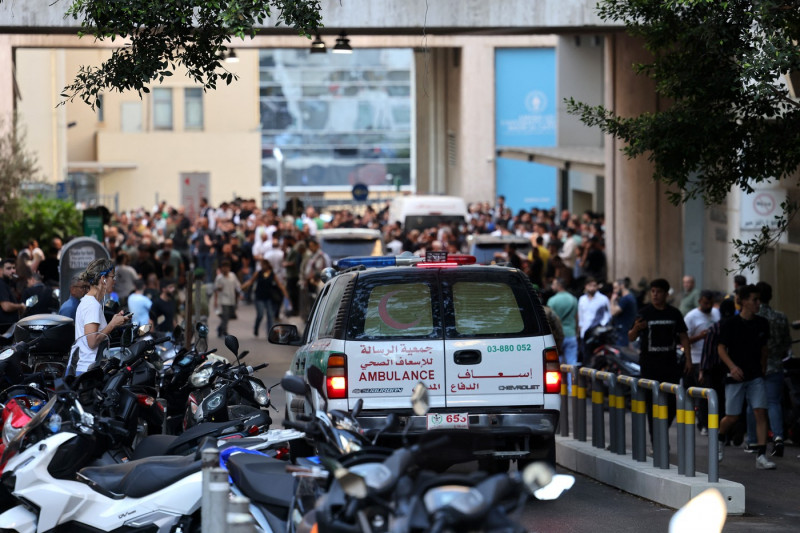 Ambulanță care transportă răniți la un spital din Beirut. Foto: Profimedia Images