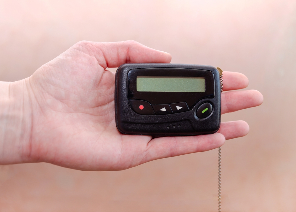 O companie aeriană interzice pagerele și stațiile walkie-talkie la bord, după ce mii de dispozitive au explodat în Liban