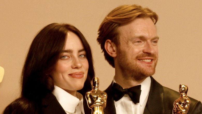 Billie Eilish si Finneas la gala oscar