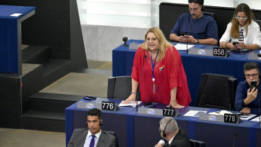 Politikerin Diana Iovanovici-Sosoaca (S.O.S. Romania) steht im EU-Parlament in Straßburg. Straßburg, 17.07.2024 Grand Es