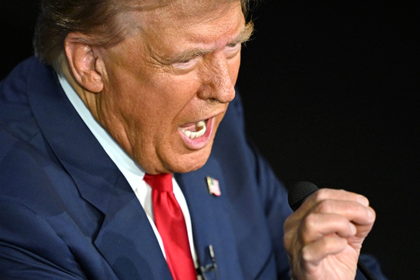 Prețurile acțiunilor Trump Media au scăzut cu peste 13%, după dezbaterea cu vicepreședintele Kamala Harris