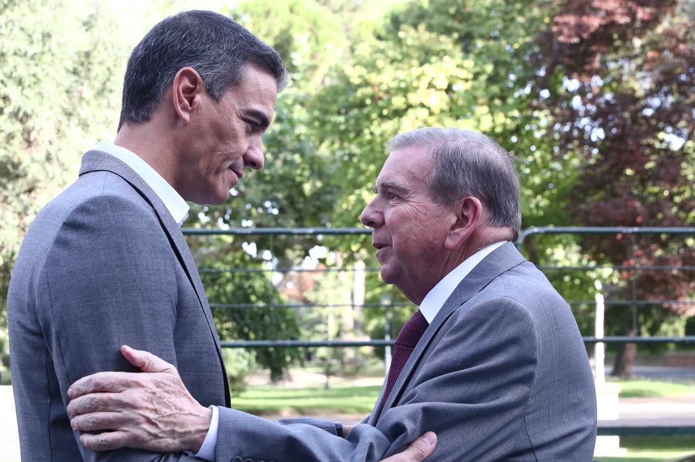 Pedro Sanchez s-a întâlnit la Madrid cu Edmundo Gonzales, liderul opoziției venezuelene refugiat în Spania