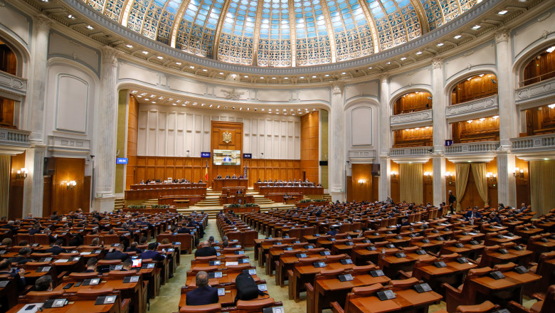 Care este diferența dintre Senat și Camera Deputaților. Foto Shutterstock