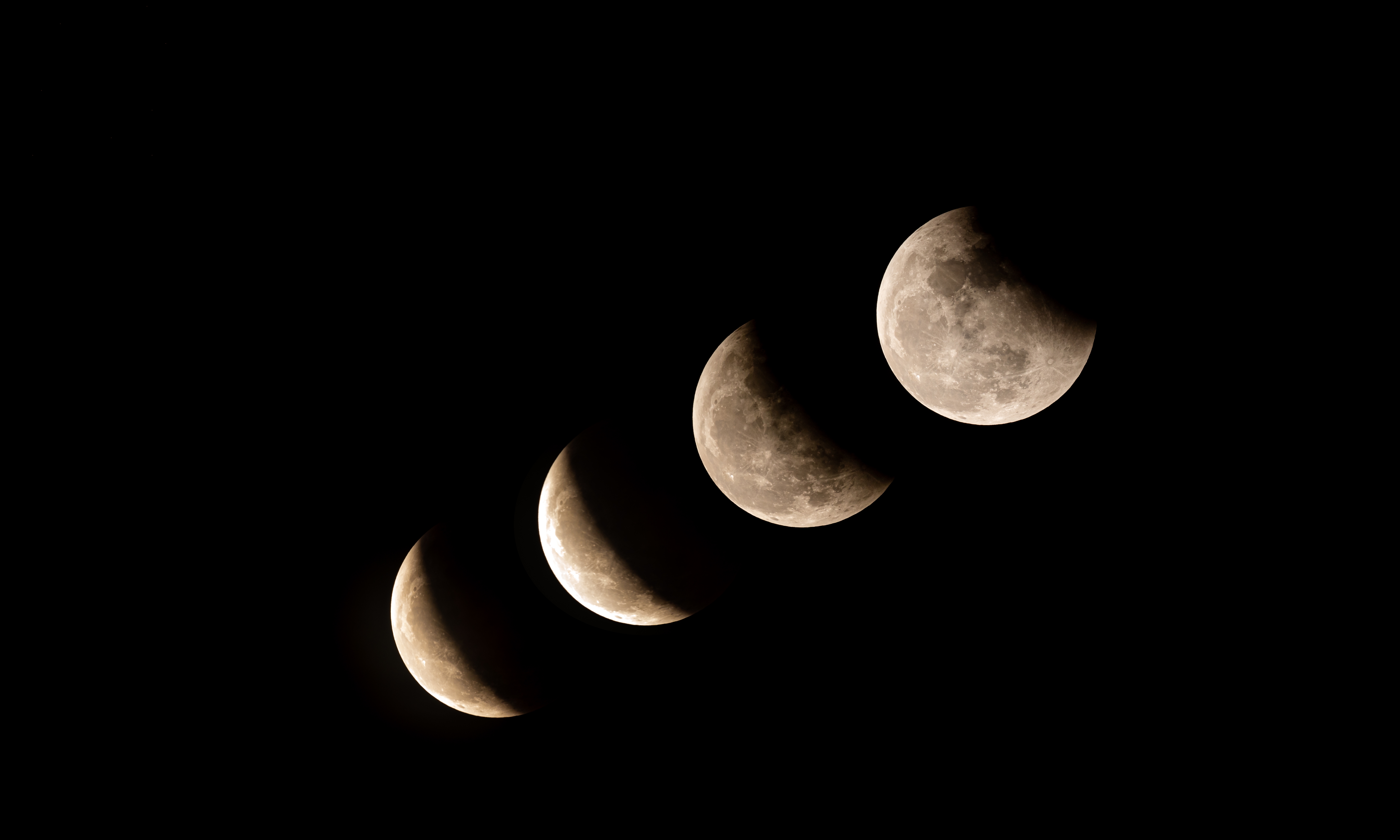 Eclipsa parțială de Lună în septembrie 2024, în România. La ce oră poți vedea pe cer evenimentul, potrivit astronomilor