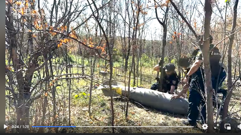 Pirotehniștii ucraineni au neutralizat o bombă rusească rară model FAB-500T