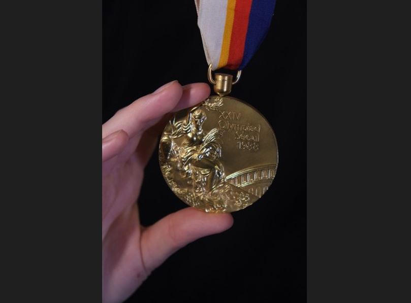 „Ți-o voi lăsa moștenire prin testament.” Propunerea inedită făcută de un fost campion olimpic hoţului care i-a furat medalia de aur