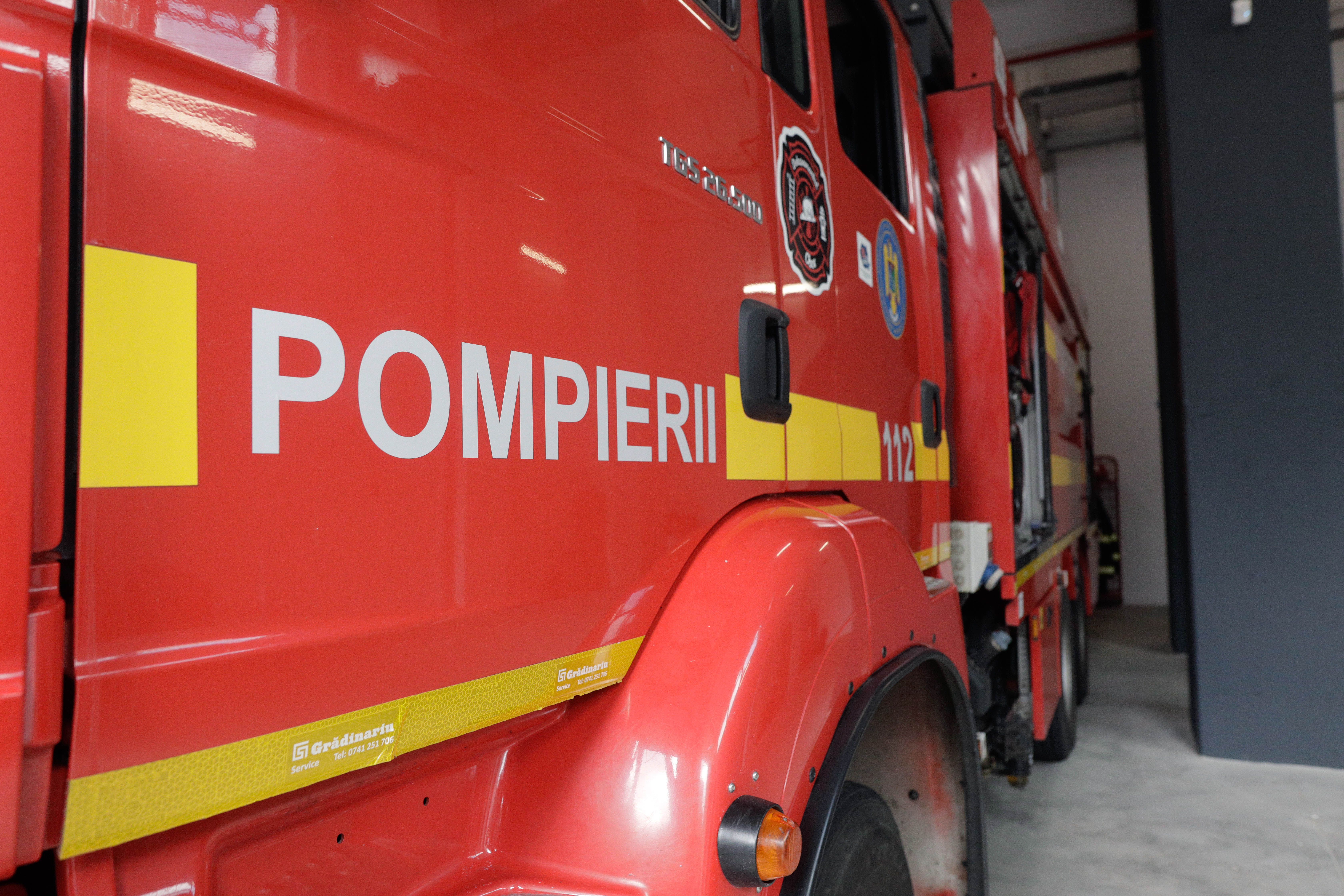 Explozie urmată de incendiu la o fabrică de prelucrare a lemnului din Sebeş. A fost activat Planul Roşu de intervenţie