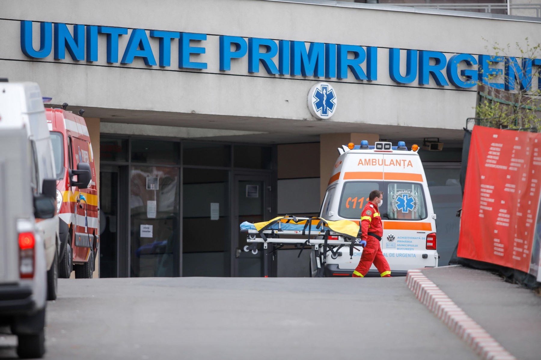 Gestul necugetat al unui tânăr din Timișoara: a sărit pe geam în încercarea de a scăpa de polițiști