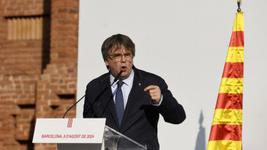 Ex-Catalan President Puigdemont returns to Barcelona, defying arrest warrant