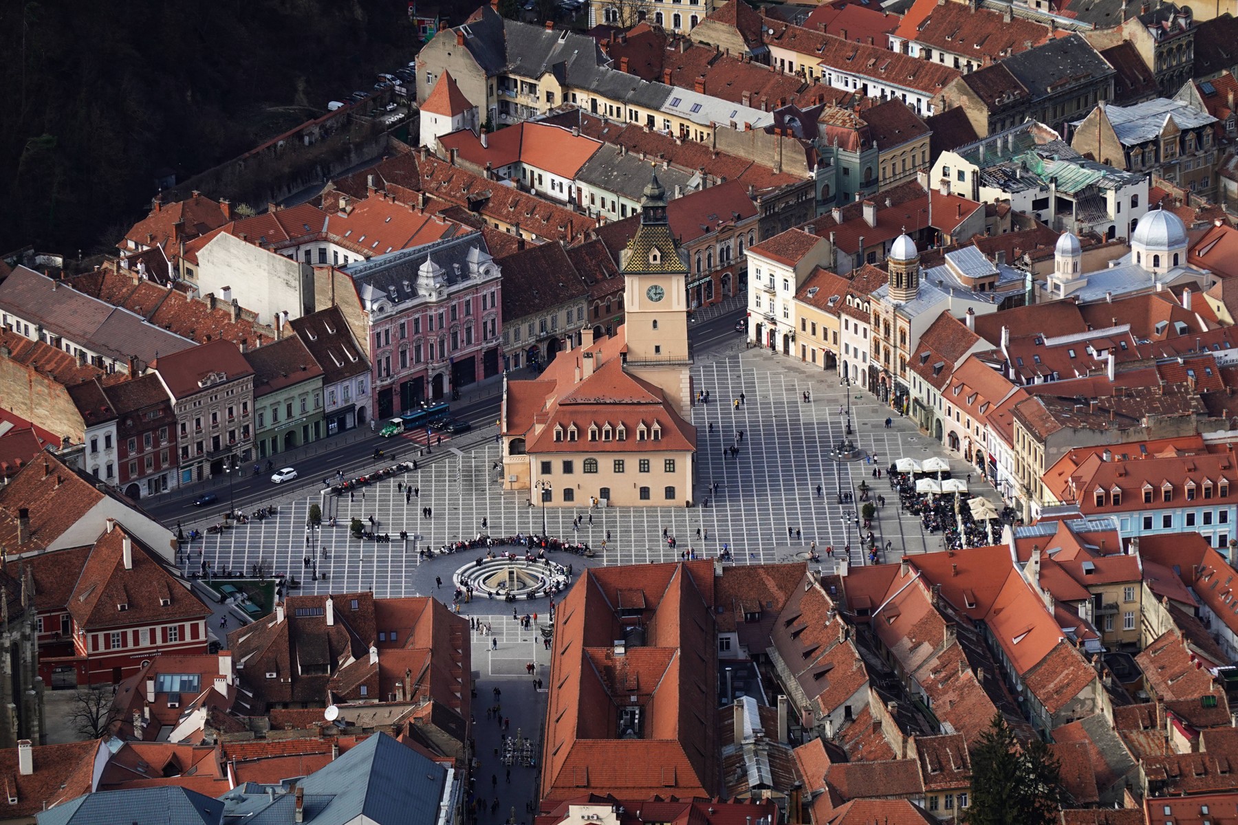 Brașovul este cel mai atractiv oraș din România pentru a locui. Unde se situează Bucureștiul și cine mai e în Top 10