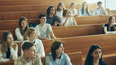 Luni este prima zi de cursuri pentru studenți. Structura anului universitar pentru 2024-2025. Foto Shutterstock