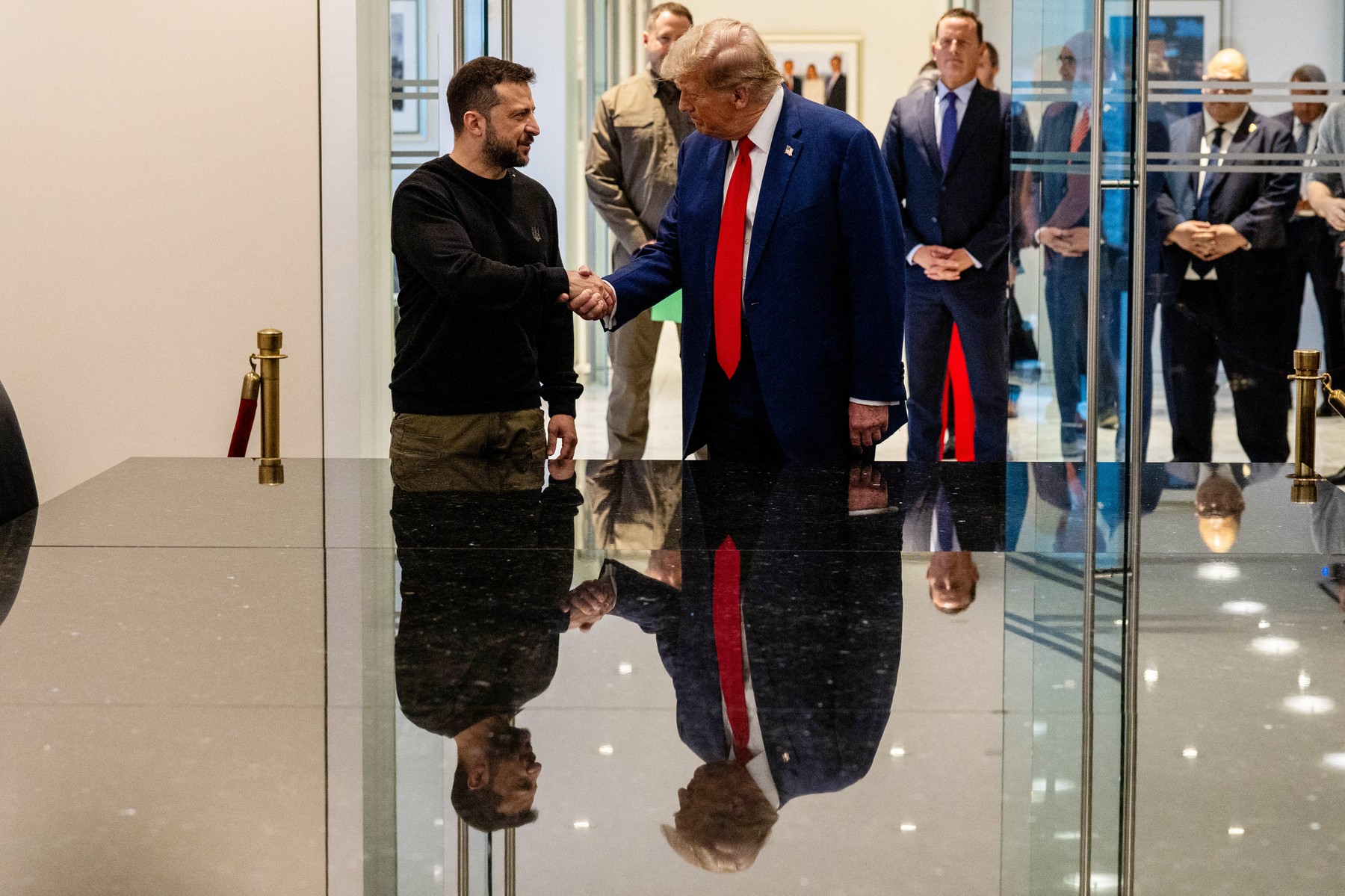 Trump și Zelenski față în față. „La un moment dat trebuie să se termine”