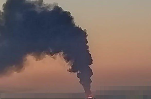 Explozii și incendii în mai multe regiuni din Rusia, după un atac ucrainean cu peste o sută de drone