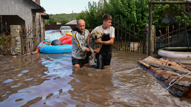 Autoritățile se pregătesc de noi inundații în sudul țării FOTO Profimedia