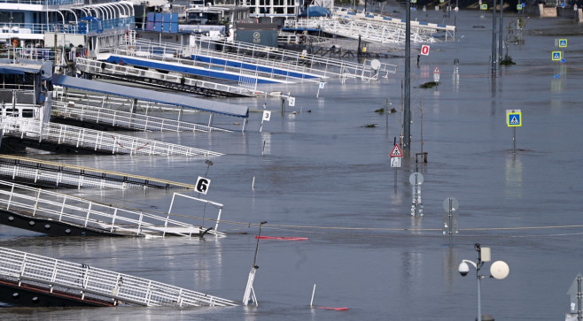 Inundatii Budapesta profimedia-0909850023