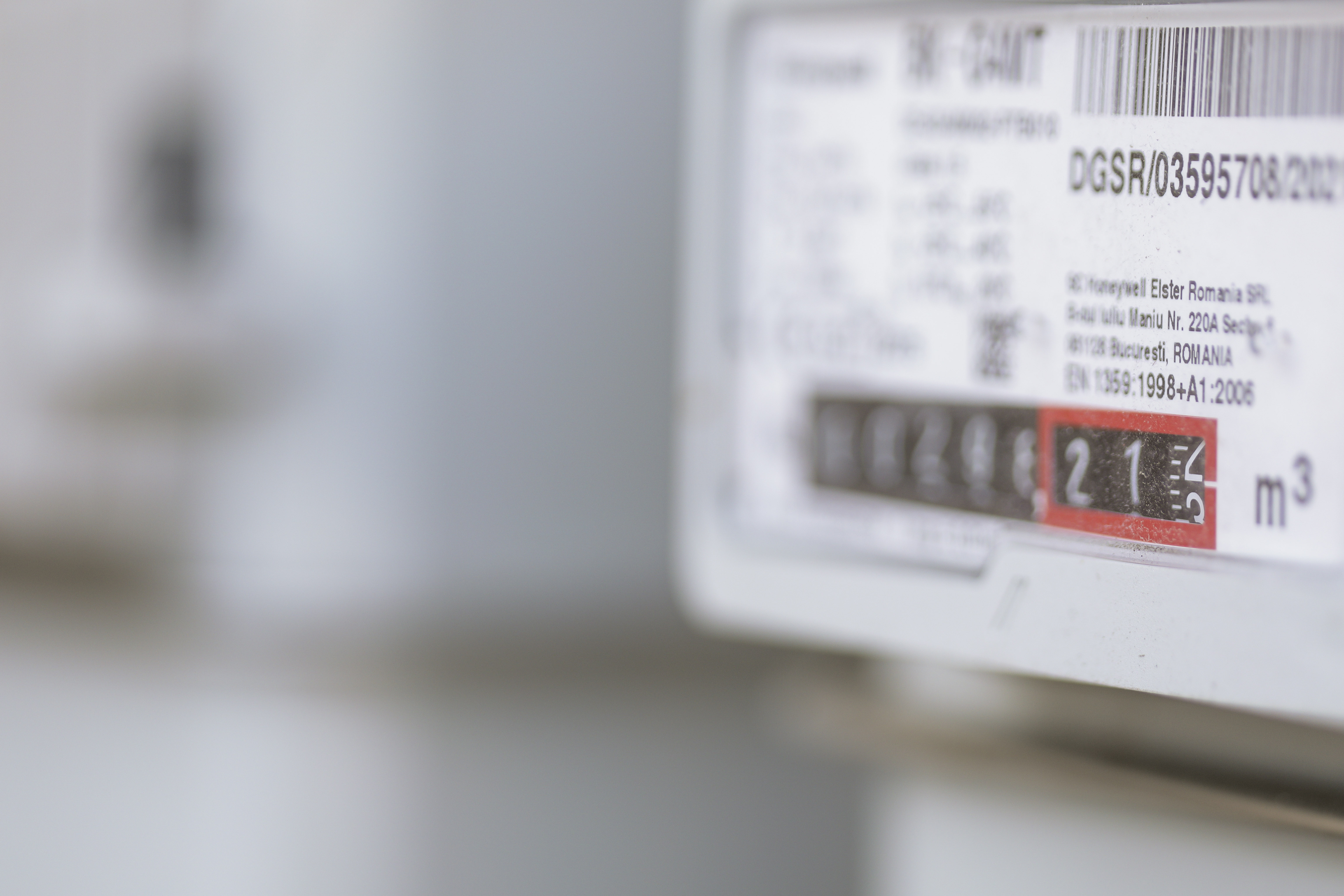 Ministrul Burduja nu exclude „deloc” menținerea plafonului la prețurile pentru energie. „Vedem o piaţă europeană nefuncţională”