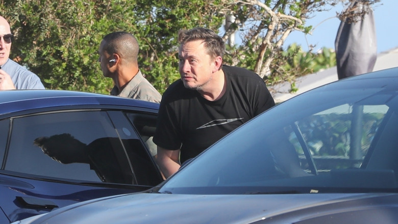 *EXCLUSIVE* Elon Musk arrives for a father son dinner at Nobu