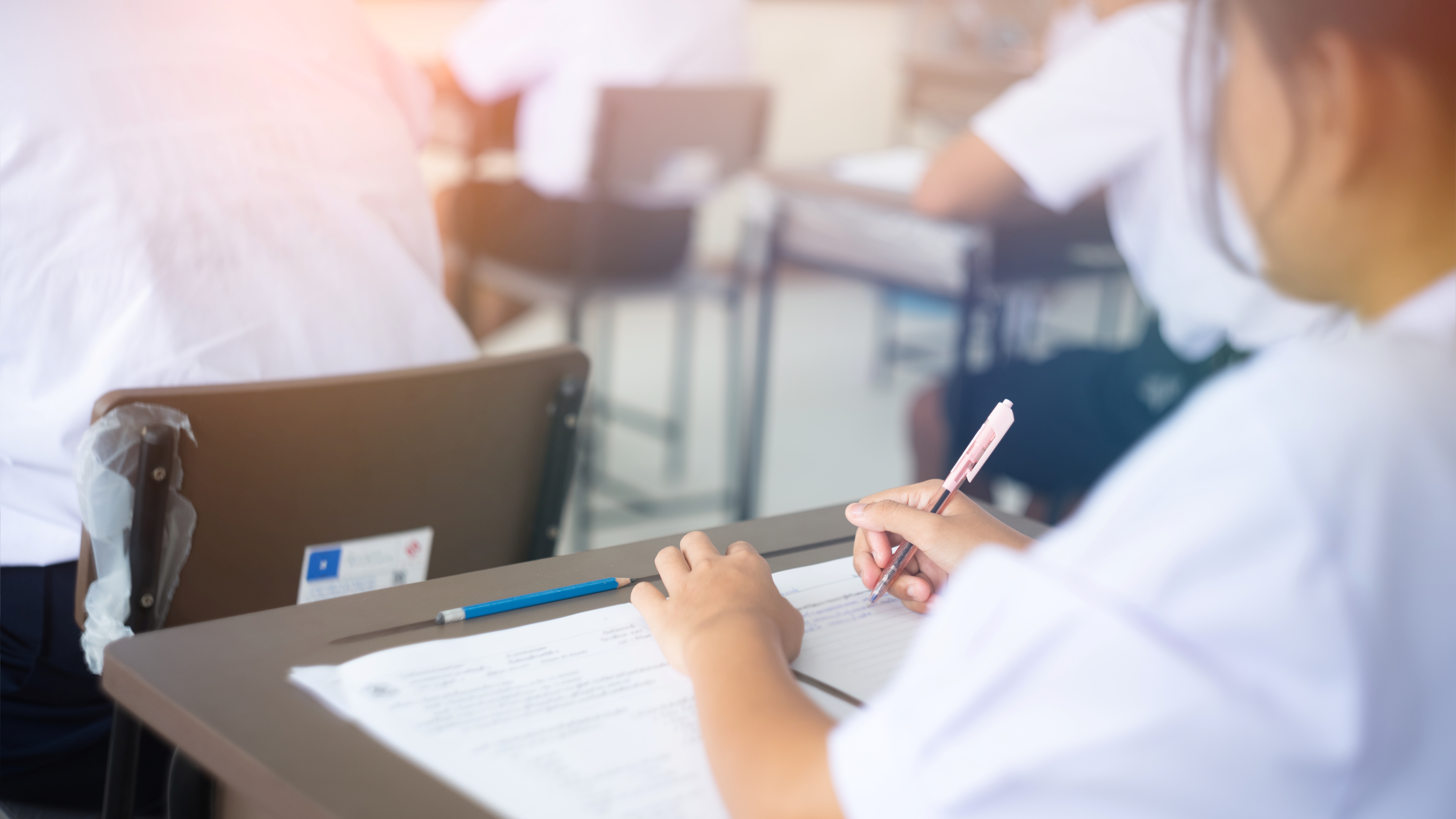 De ce au ieșit profesorii în stradă: creșterea normei didactice și comasarea școlilor, principalele nemulțumiri