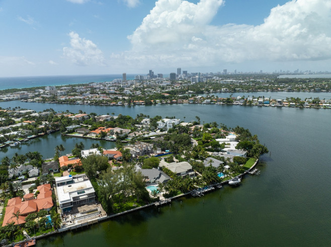 EXCLUSIVE: Gisele Bundchen's newly renovated $11 million Miami mansion is complete as supermodel and jiu jitsu trainer Joaquim Valente move in together.