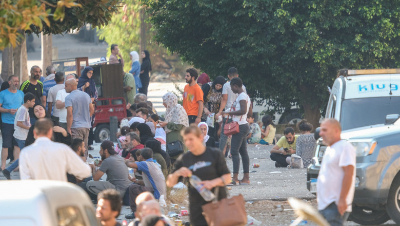 Tens Of Thousands Flee Israel's Bombardments - Beirut