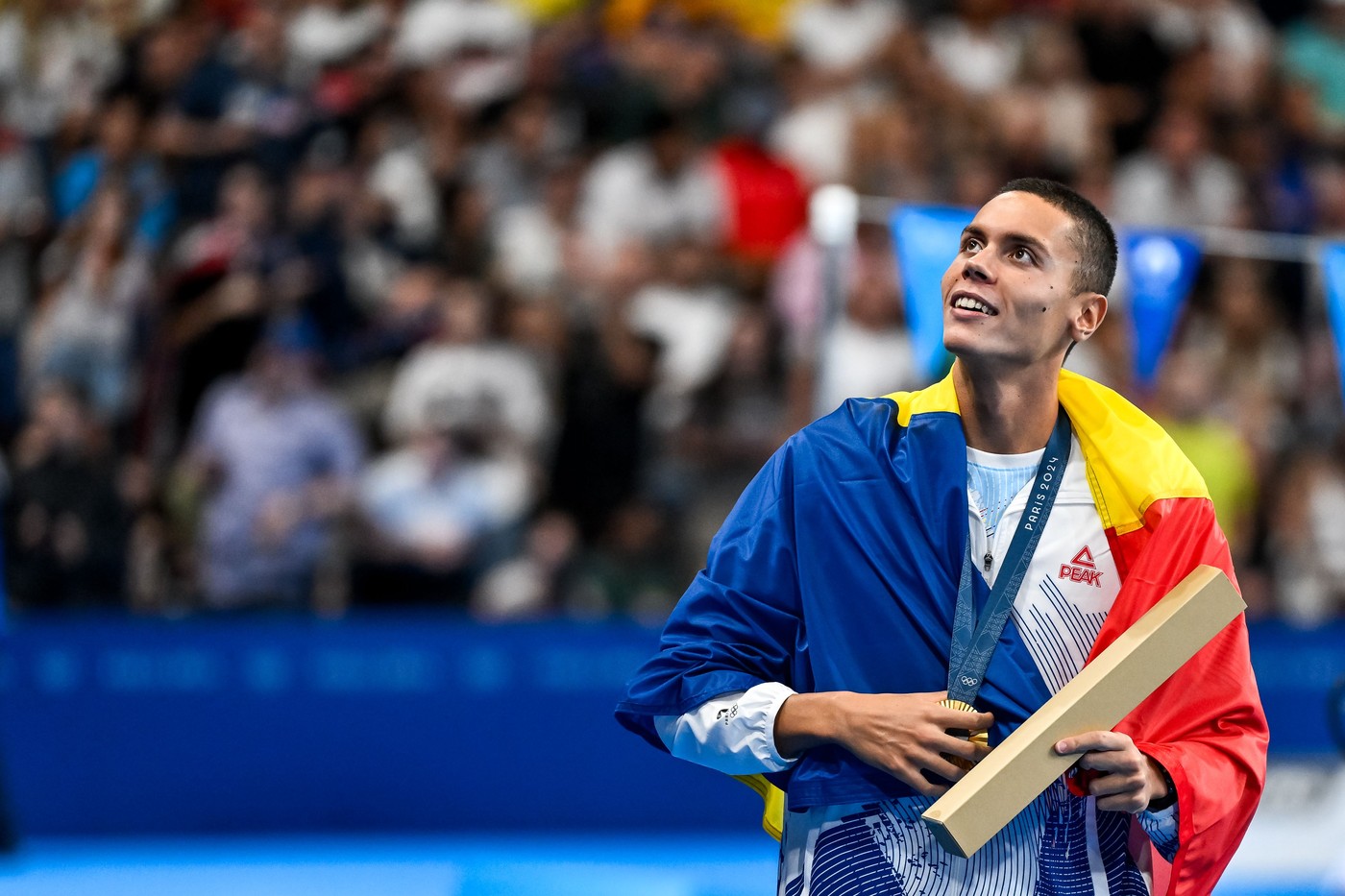 David Popovici își donează echipamentul de premiere de la JO 2024 pentru o cauză umanitară: Există bătălii mai importante
