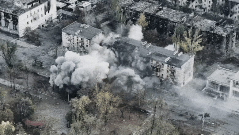 bloc detonat in toretk, ucraina