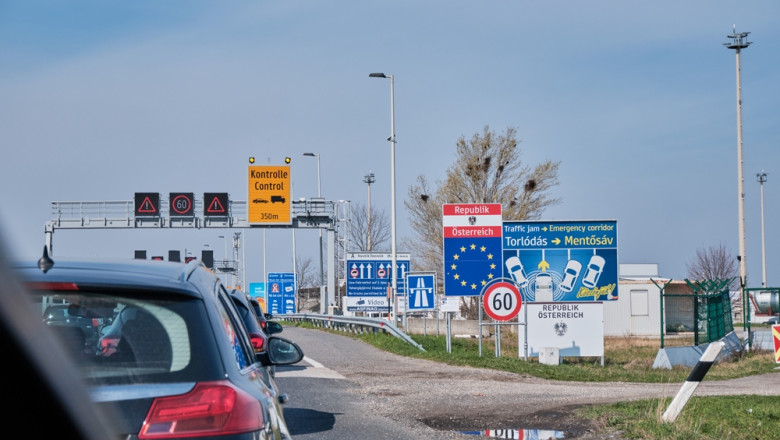 Hegyeshalom,,Gyor-moson-sopron,County,,Hungary-,03.15.2024:,Long,Queue,Of,Cars,On