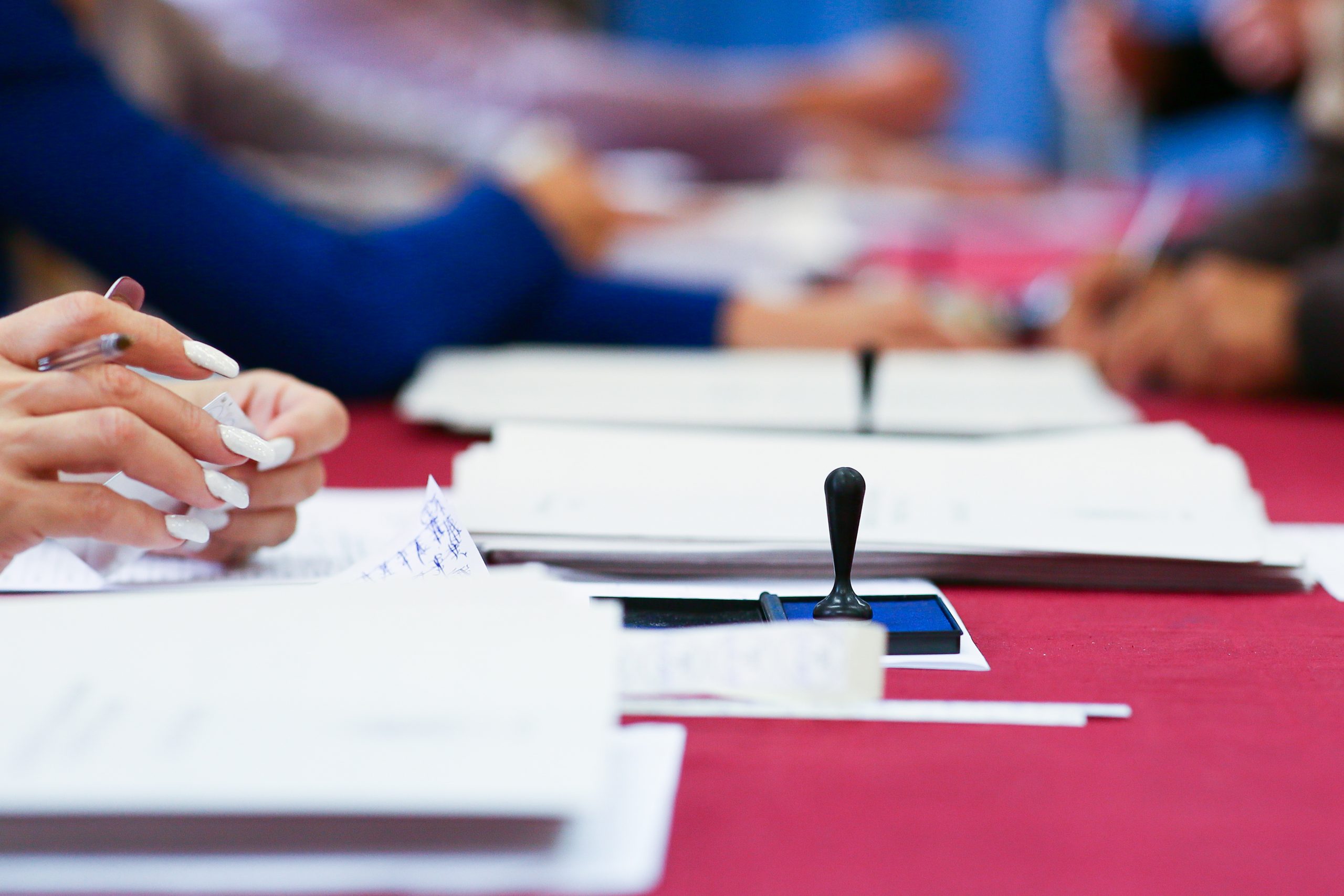 Înregistrarea candidaturilor pentru alegerile prezidenţiale 2024 se încheie azi. 11 candidaţi s-au înscris până acum