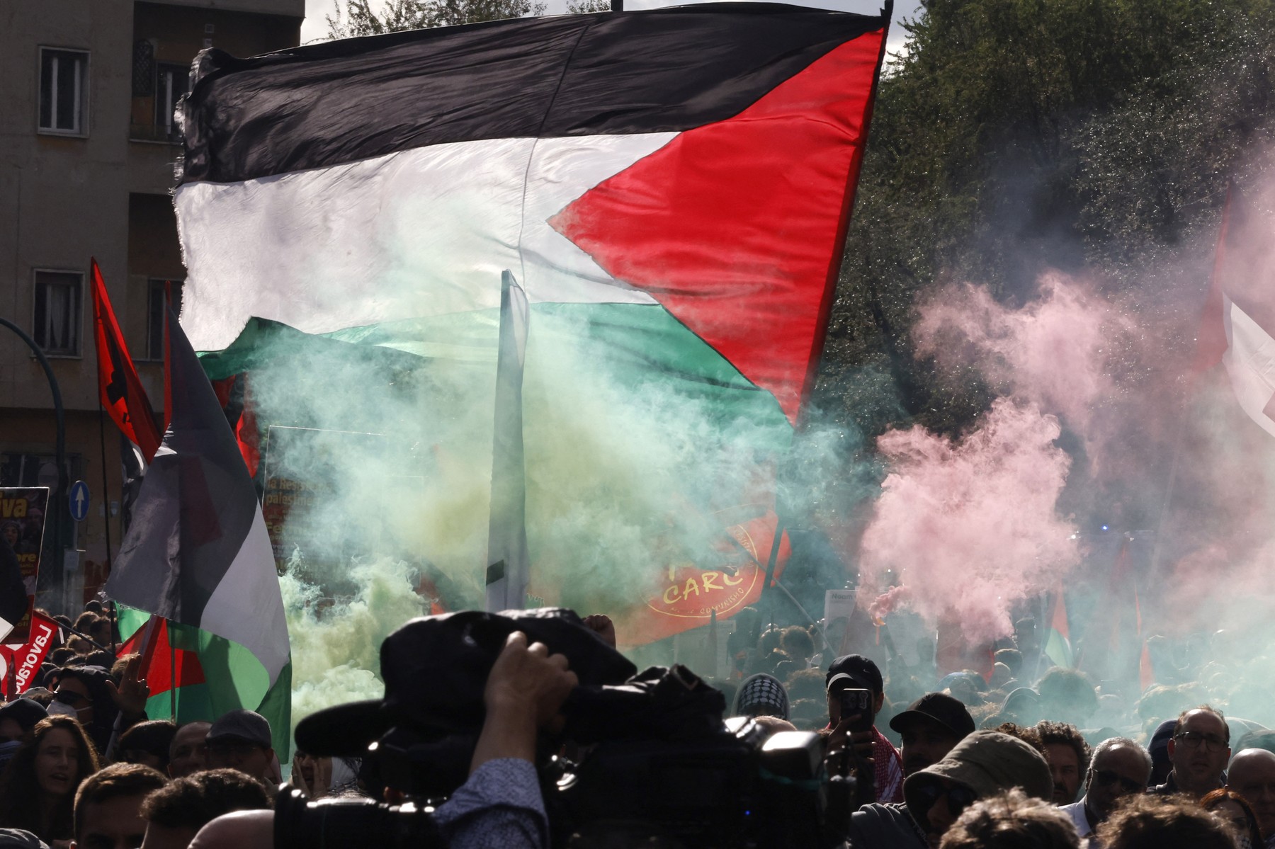 Manifestații pro-palestiniene în mai multe orașe europene. Incidente la Roma și Berlin