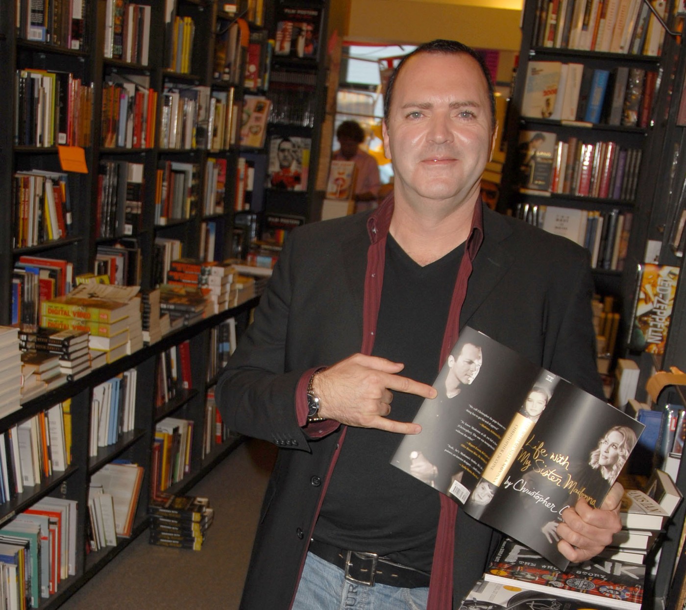 Fratele mai mic al Madonnei, Christopher Ciccone, a murit la vârsta de 63 de ani