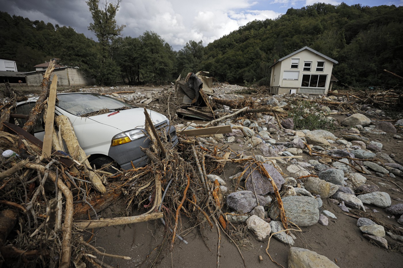 Inundații catastrofale în Bosnia şi Herţegovina. Bilanțul morților a crescut la 22, iar mai multe persoane sunt date dispărute