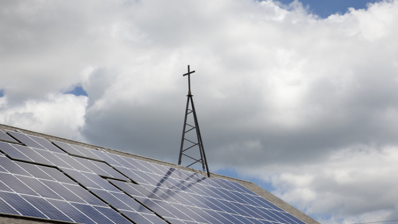 panouri fotovoltaice biserici