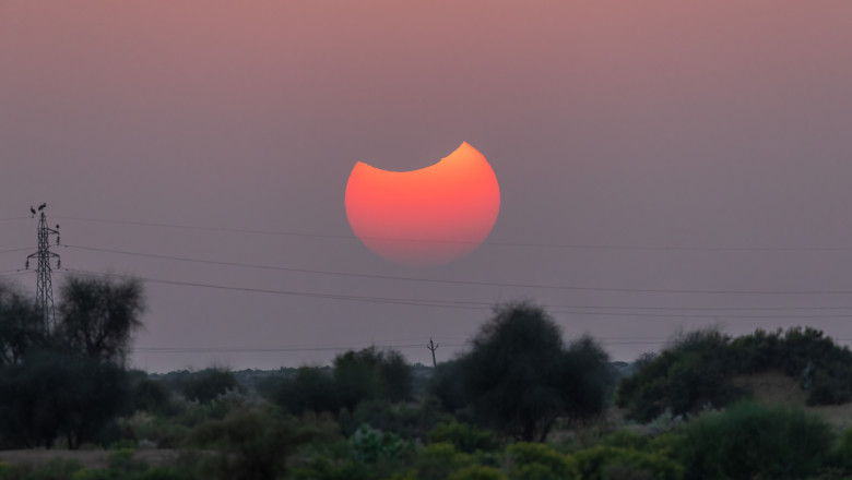 Eclipsă inelară de Soare astăzi, pe 2 octombrie. De la ce oră și în ce regiune poate fi observat evenimentul pe cer. Foto Shutterstock