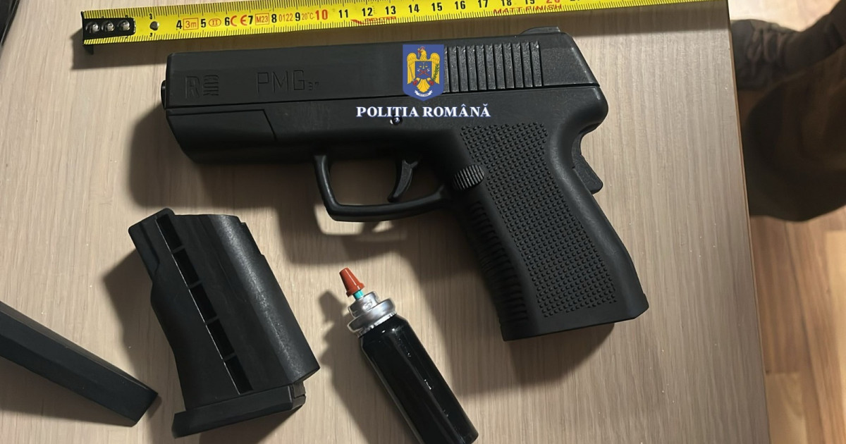 Amenințări cu arma într-o patiserie din Cluj. Patru bărbați au fost reținuți de polițiști