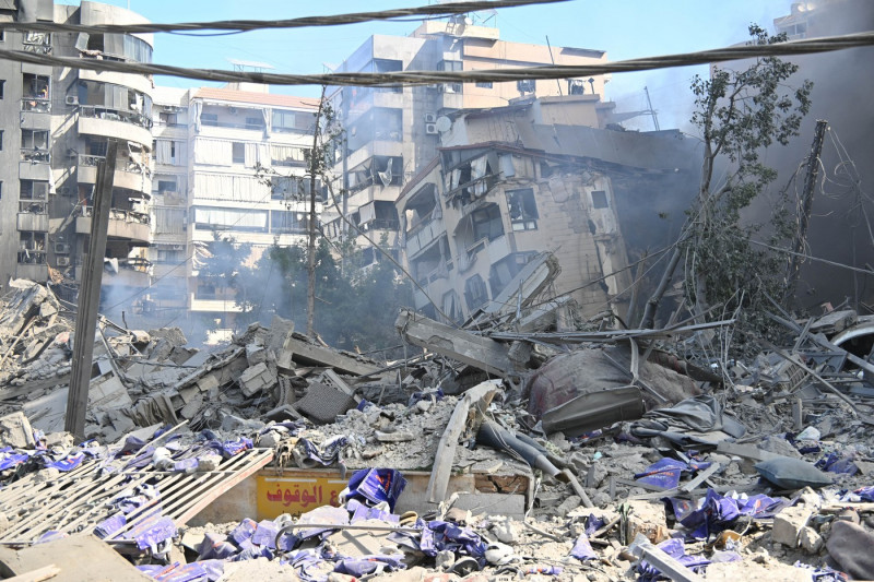 6 killed in Israeli airstrike on Beirut