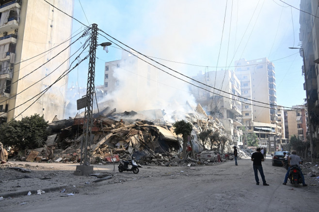 6 killed in Israeli airstrike on Beirut