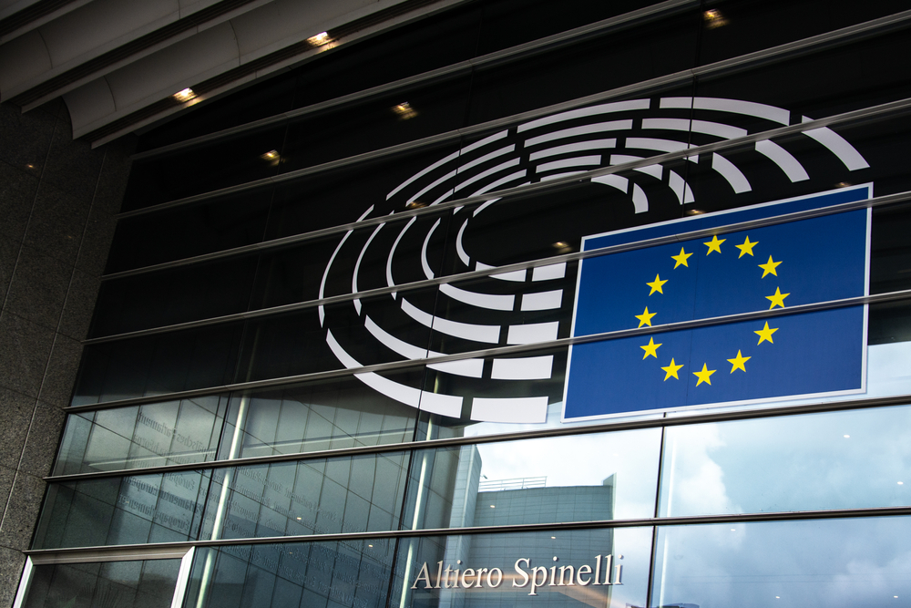 Zece comisari europeni desemnați, solicitați să dea informații suplimentare Comisiei pentru afaceri juridice a Parlamentului European