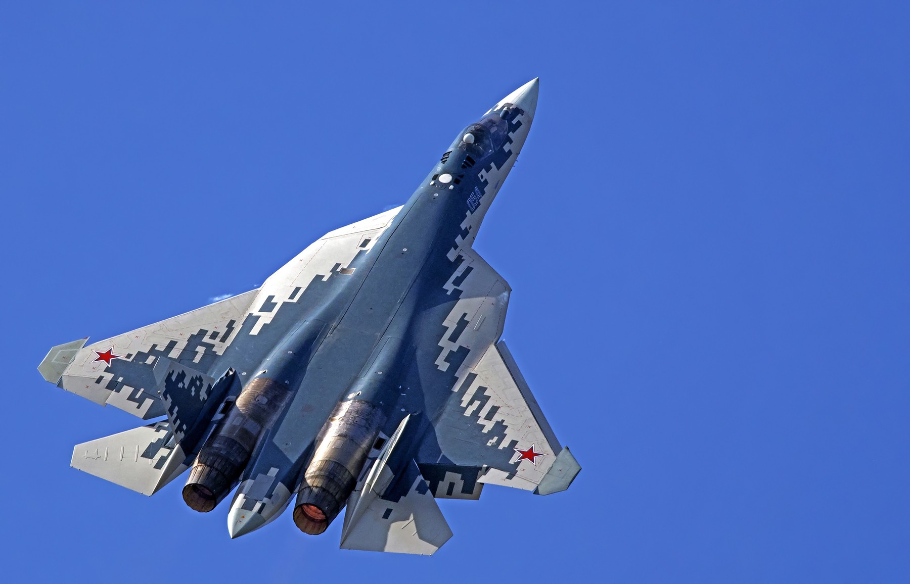 Rusia a oprit producția de avioane de luptă stealth Suhoi SU-57