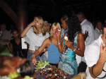 Petrecere „White Party” din 2004, organizată de „P. Diddy””