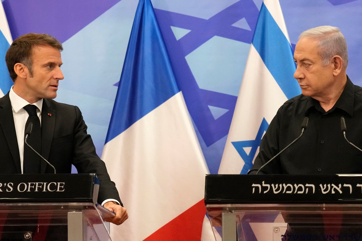 Netanyahu a vorbit la telefon cu Macron și i-a spus că refuză o „încetare unilaterală a focului" în Liban