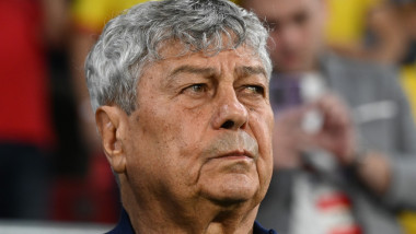 mircea lucescu la marginea terenului