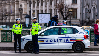 Tânără din București, reținută după ce a luat imprimanta unor polițiști rutieri care o sancționaseră