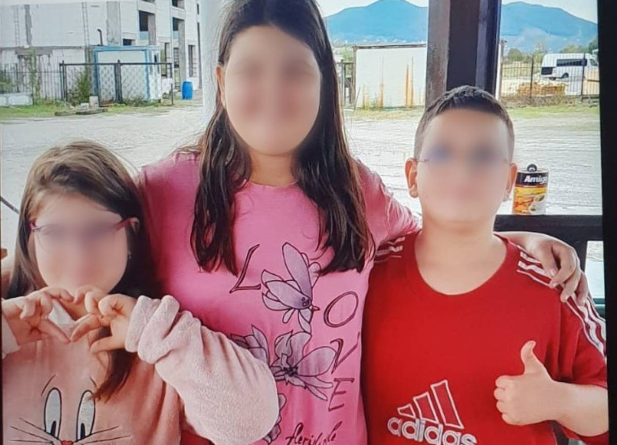 Cei trei frați dați dispăruți din Hunedoara au fost aduși în țară. Tatăl copiilor: „Când o să aveți copii, o să faceți la fel”
