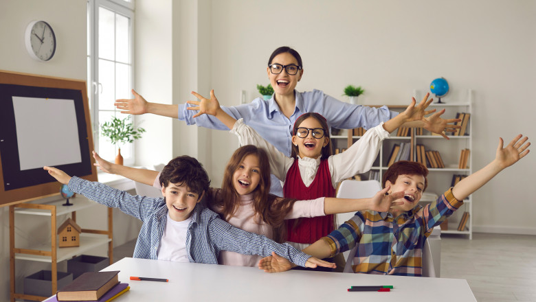 Este ultima săptămână de cursuri pentru elevi. Urmează vacanța de toamnă. Când începe următorul modul de cursuri pentru elevi. Foto Shutterstock