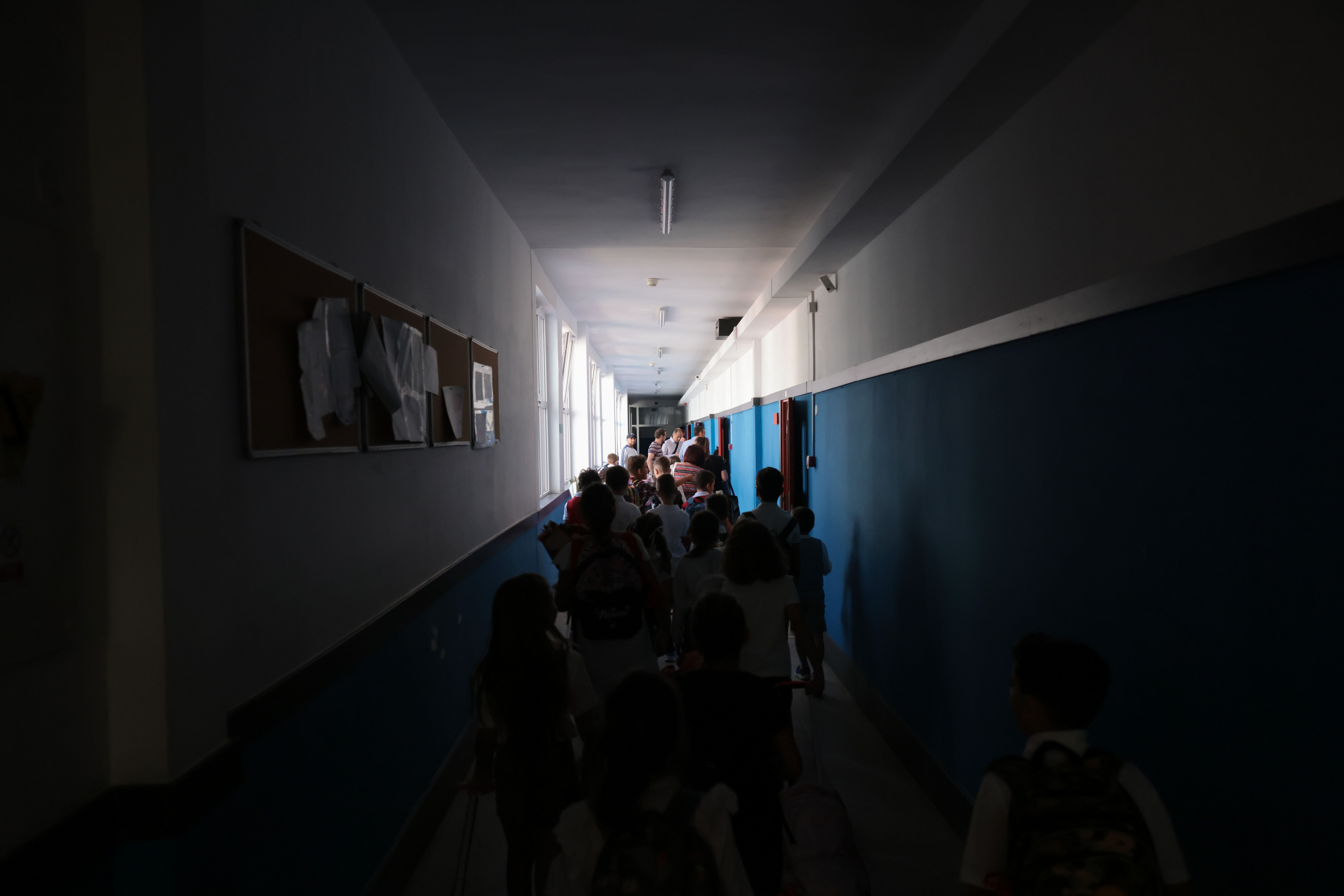 O profesoară de religie, anchetată pentru că a cerut bani elevilor pentru o excursie care nu s-a mai ținut. Reacția Arhiepiscopiei