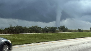 Tornado spotted in Broward County, Florida, as Hurricane Milton closes in.